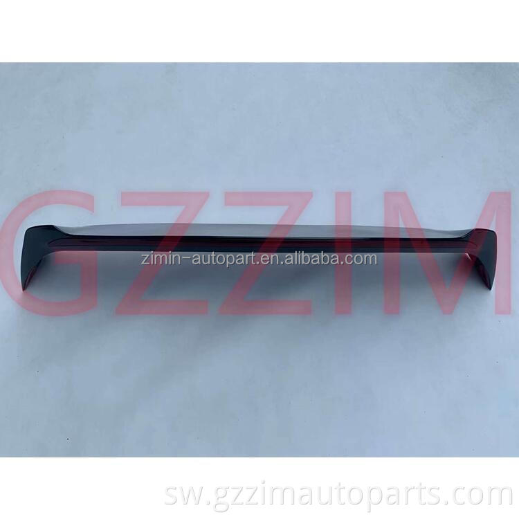 Nyuma ya mrengo wa mrengo wa mrengo wa nyuma wa nyuma kwa Sienna